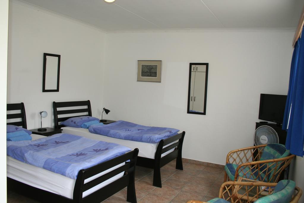 Maggie'S Accommodation Swakopmund Ruang foto